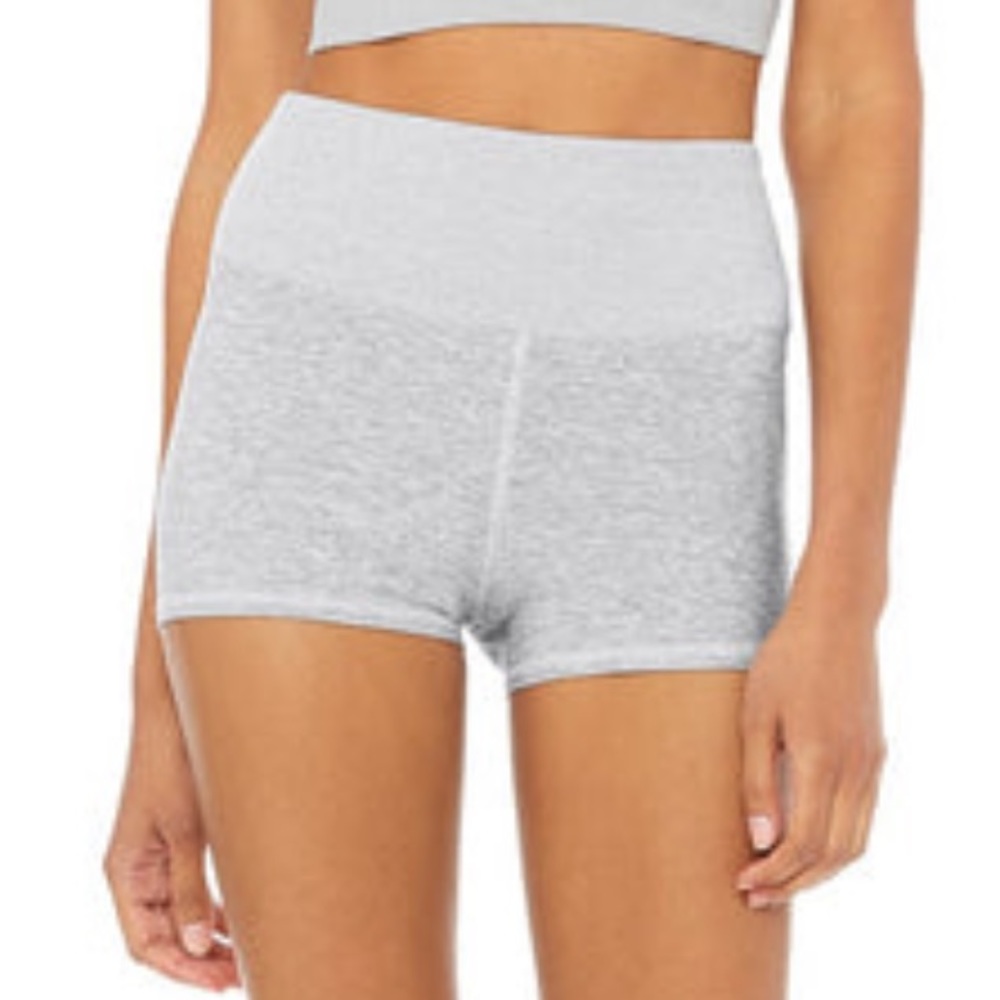 Alo Yoga Alosoft Aura Short Zinc Heather Grey Small